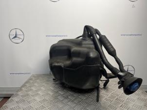 Gebruikte Adblue tank Mercedes Sprinter 3,5t (906.63) 314 CDI 16V Prijs € 423,50 Inclusief btw aangeboden door van Sabben Parts