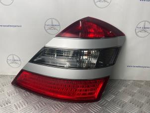 Gebruikte Achterlicht rechts Mercedes S (W221) 3.0 S-320 CDI 24V 4-Matic Prijs € 100,00 Margeregeling aangeboden door van Sabben Parts