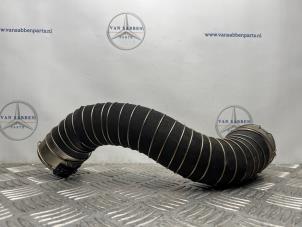 Gebruikte Intercooler Slang Mercedes A (177.0) 2.0 A-220 Turbo 16V Prijs € 125,00 Margeregeling aangeboden door van Sabben Parts