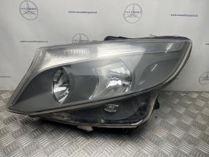 Gebruikte Linker Koplamp Mercedes Vito (447.6) 2.2 114 CDI 16V Prijs € 181,50 Inclusief btw aangeboden door van Sabben Parts
