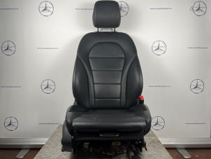 Gebruikte Voorstoel rechts Mercedes C (W205) 2.2 C-220 CDI 16V BlueTEC Prijs € 250,00 Margeregeling aangeboden door van Sabben Parts