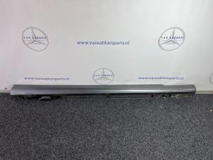 Gebruikte Dorpel rechts Mercedes C Estate (S205) C-200d 2.2 16V Prijs € 100,00 Margeregeling aangeboden door van Sabben Parts