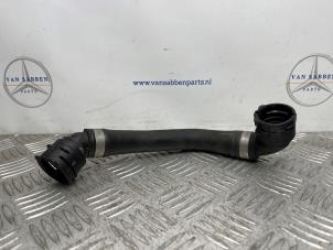 Gebruikte Radiateurslang Mercedes Vito (447.6) 2.0 110 CDI 16V Prijs € 36,30 Inclusief btw aangeboden door van Sabben Parts