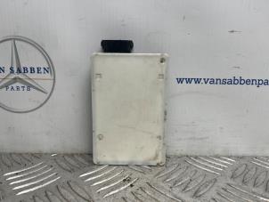 Gebruikte Radar sensor Mercedes CLA Shooting Brake (117.9) 1.6 CLA-180 16V Prijs € 250,00 Margeregeling aangeboden door van Sabben Parts