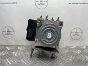 Gebruikte ABS Computer Mercedes C (W205) C-160 1.6 16V Prijs € 100,00 Margeregeling aangeboden door van Sabben Parts