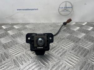 Gebruikte Camera voorzijde Mercedes GLC (X253) 3.0 350d V6 24V 4-Matic Prijs € 200,00 Margeregeling aangeboden door van Sabben Parts