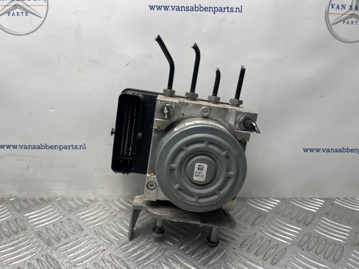 Gebruikte ABS Pomp Mercedes GLC (X253) 3.0 350d V6 24V 4-Matic Prijs € 75,00 Margeregeling aangeboden door van Sabben Parts