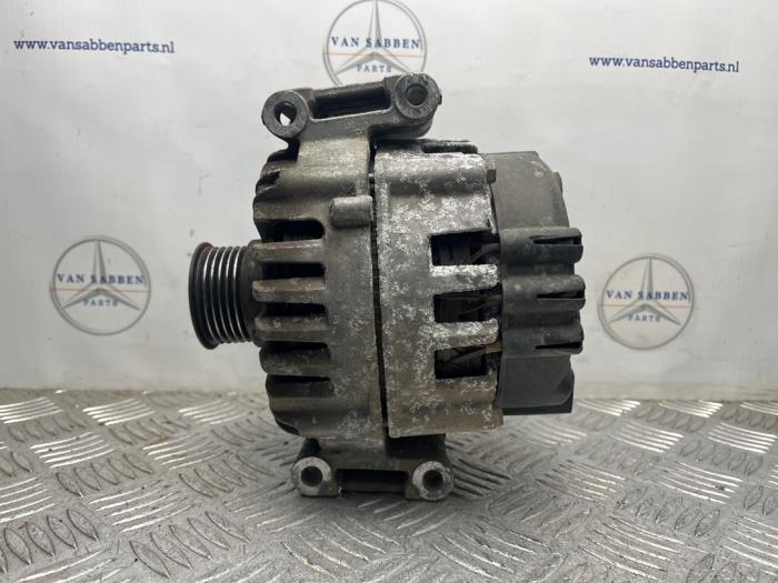 Gebruikte Dynamo Mercedes E Estate (S212) E-200 CDI 16V BlueEfficiency,BlueTEC Prijs € 125,00 Margeregeling aangeboden door van Sabben Parts