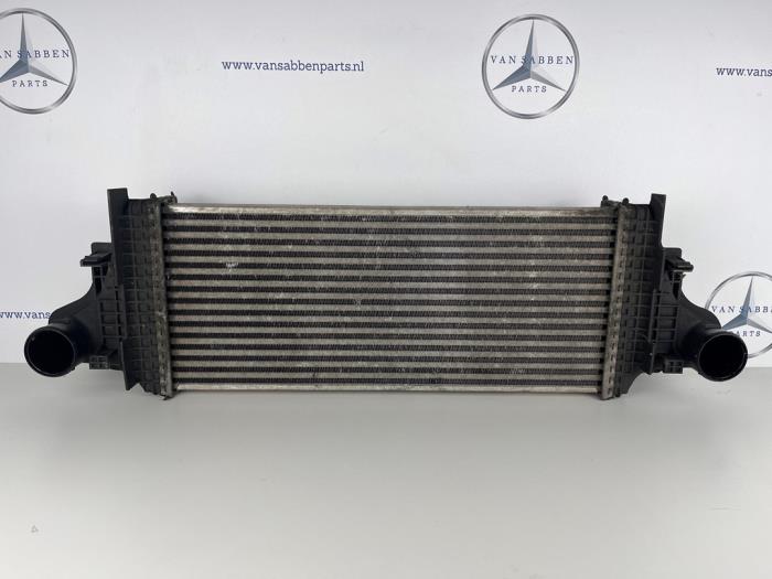Gebruikte Intercooler Mercedes R (W251) 3.0 320 CDI 24V 4-Matic Prijs € 40,00 Margeregeling aangeboden door van Sabben Parts
