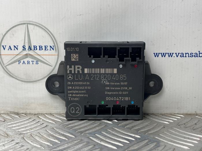 Gebruikte Deur module Mercedes C Estate (S204) 2.2 C-220 CDI 16V BlueEfficiency Prijs € 20,00 Margeregeling aangeboden door van Sabben Parts