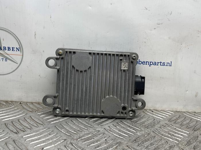 Gebruikte Radar sensor Mercedes E (W213) E-200d 2.0 Turbo 16V Prijs € 125,00 Margeregeling aangeboden door van Sabben Parts