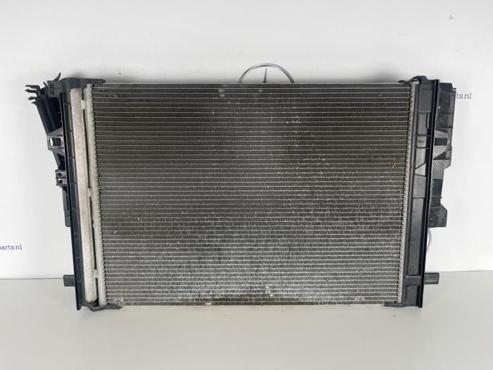 Gebruikte Airco Condensor Mercedes B (W246/W242) 1.6 B-180 BlueEFFICIENCY Turbo 16V Prijs € 75,00 Margeregeling aangeboden door van Sabben Parts