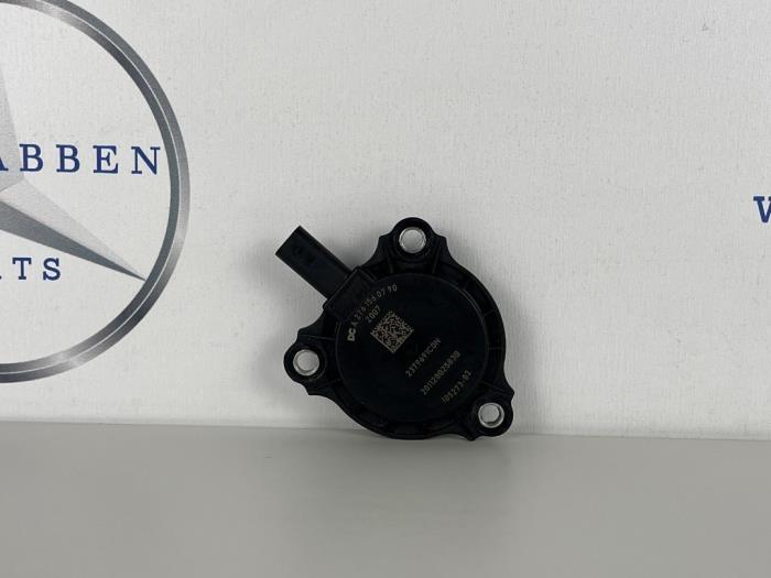 Gebruikte Nokkenas Sensor Mercedes A (177.0) 2.0 A-220 Turbo 16V Prijs € 15,00 Margeregeling aangeboden door van Sabben Parts