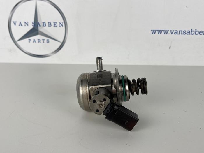 Gebruikte Hogedrukpomp Mercedes A (177.0) 2.0 A-220 Turbo 16V Prijs € 70,00 Margeregeling aangeboden door van Sabben Parts