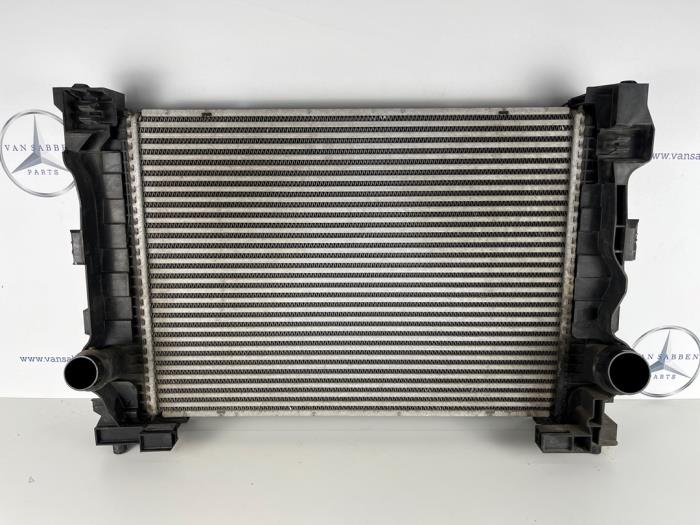Gebruikte Intercooler Mercedes C Estate (S205) C-180 BlueTEC, C-180 d 1.6 16V Prijs € 200,00 Margeregeling aangeboden door van Sabben Parts