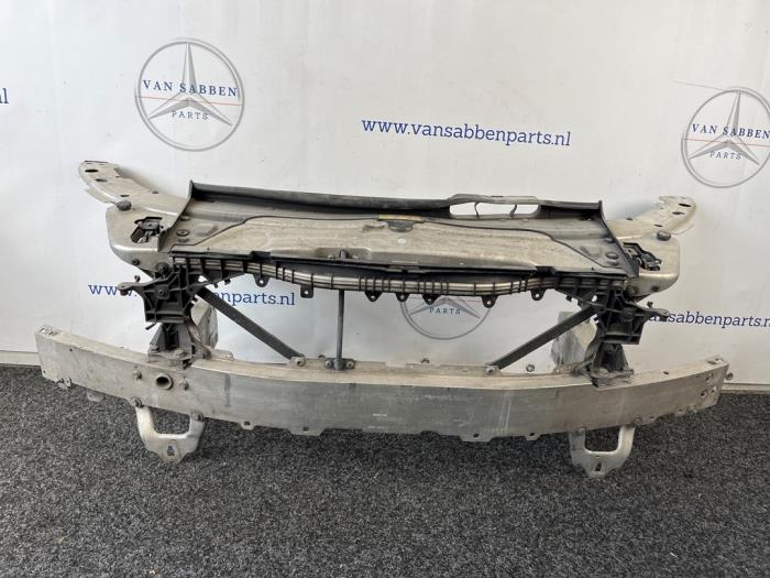Gebruikte Frontpaneel Mercedes C (W205) C-300d 2.0 Turbo 16V 4-Matic Prijs € 600,00 Margeregeling aangeboden door van Sabben Parts