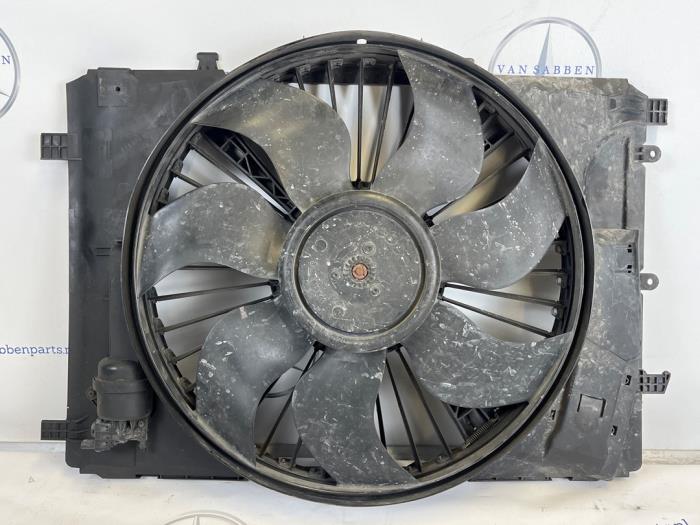 Gebruikte Radiateurfan Mercedes C (W204) 2.2 C-220 CDI 16V BlueEFFICIENCY Prijs € 125,00 Margeregeling aangeboden door van Sabben Parts