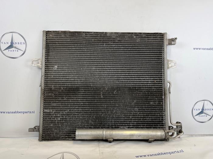 Gebruikte Airco Condensor Mercedes ML II (164/4JG) 3.0 ML-320 CDI 4-Matic V6 24V Prijs € 45,00 Margeregeling aangeboden door van Sabben Parts