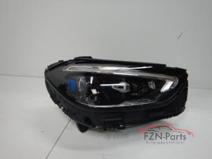 Gebruikte Koplamp rechts Mercedes C (W206) Prijs € 1.149,00 Inclusief btw aangeboden door FZN Parts