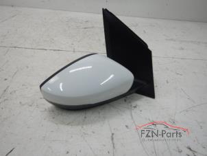 Gebruikte Spiegel Buiten rechts Volkswagen Polo V (6R) Prijs € 75,00 Inclusief btw aangeboden door FZN Parts