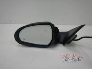 Gebruikte Spiegel Buiten links Mercedes C (W206) Prijs € 399,00 Inclusief btw aangeboden door FZN Parts