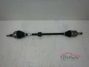 Gebruikte Aandrijfas rechts-voor Volkswagen Transporter T7 Prijs € 499,00 Inclusief btw aangeboden door FZN Parts