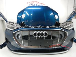 Gebruikte Voorkop compleet Audi E-tron (GEN) Prijs € 7.499,00 Inclusief btw aangeboden door FZN Parts