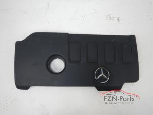 Gebruikte Afdekplaat motor Mercedes CLA Prijs € 59,00 Inclusief btw aangeboden door FZN Parts