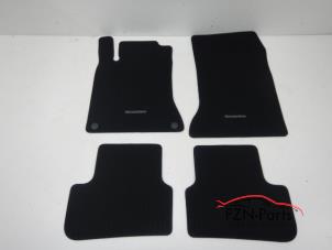 Gebruikte Matten Set Mercedes A-Klasse Prijs € 99,00 Inclusief btw aangeboden door FZN Parts