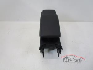 Gebruikte Armleuning Seat Ateca (5FPX) Prijs € 125,01 Inclusief btw aangeboden door FZN Parts