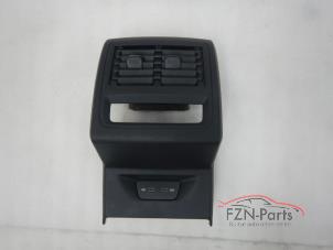 Gebruikte Armleuning Volkswagen Golf Prijs € 99,00 Inclusief btw aangeboden door FZN Parts