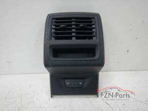 Gebruikte Armleuning Volkswagen Golf VIII (CD1) Prijs € 99,00 Inclusief btw aangeboden door FZN Parts