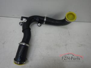 Gebruikte Intercooler Buis Volkswagen Golf VIII (CD1) Prijs € 199,00 Inclusief btw aangeboden door FZN Parts