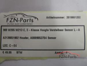 Gebruikte Koplamphoogte postitiesensor Mercedes C-Klasse Prijs € 75,00 Inclusief btw aangeboden door FZN Parts