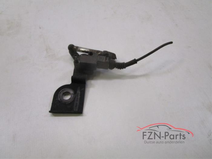 Gebruikte Koplamphoogte postitiesensor Volkswagen Transporter/Caravelle T5 Prijs € 75,00 Inclusief btw aangeboden door FZN Parts
