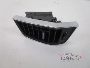 Gebruikte Luchtrooster Dashboard Skoda Karoq Prijs € 19,00 Inclusief btw aangeboden door FZN Parts
