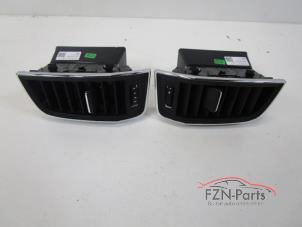 Gebruikte Luchtrooster Dashboard Skoda Karoq Prijs € 29,00 Inclusief btw aangeboden door FZN Parts