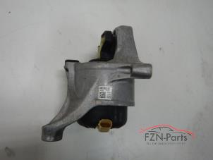 Gebruikte Motorrubber Audi A4 (B9) Prijs € 99,00 Inclusief btw aangeboden door FZN Parts