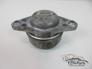 Gebruikte Motorrubber Mercedes C (W204) Prijs € 60,00 Inclusief btw aangeboden door FZN Parts