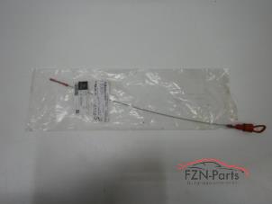 Gebruikte Olie Peilstok Mercedes Sprinter Prijs € 39,00 Inclusief btw aangeboden door FZN Parts