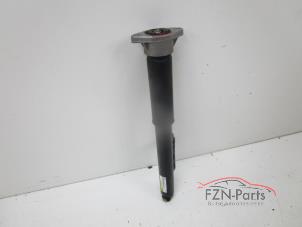 Gebruikte Achterpoot links Mercedes C-Klasse AMG (W205) C-63 S,Edition 1 AMG 4.0 V8 Biturbo Prijs € 349,00 Inclusief btw aangeboden door FZN Parts