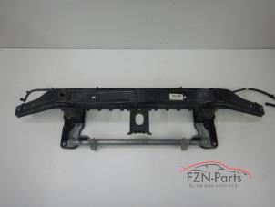 Gebruikte Bumperbalk voor Mercedes G-Klasse Prijs € 799,00 Inclusief btw aangeboden door FZN Parts