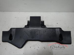 Gebruikte Afdekplaat motor Volkswagen Golf VIII (CD1) Prijs € 19,00 Inclusief btw aangeboden door FZN Parts