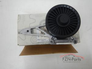 Gebruikte Spanrol Distributieriem Mercedes C-Klasse Prijs € 29,00 Inclusief btw aangeboden door FZN Parts