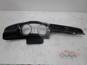 Gebruikte Dashboard deel Volkswagen Touran (5T1) Prijs € 49,01 Inclusief btw aangeboden door FZN Parts