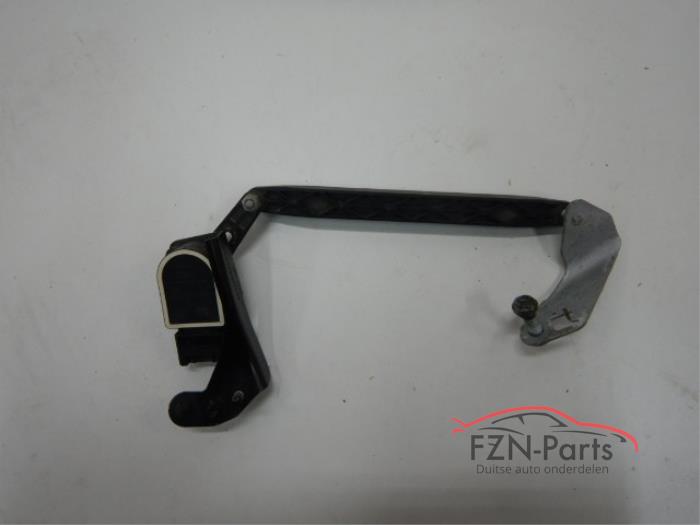 Gebruikte Koplamphoogte postitiesensor Mercedes S-Klasse Prijs € 75,00 Inclusief btw aangeboden door FZN Parts