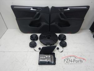 Gebruikte Deurbekleding 4Deurs rechts-voor Volkswagen Tiguan (AD1) Prijs € 1.199,00 Inclusief btw aangeboden door FZN Parts