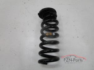 Gebruikte Schroefveer achter Mercedes C-Klasse AMG (W205) C-63 S,Edition 1 AMG 4.0 V8 Biturbo Prijs € 99,00 Inclusief btw aangeboden door FZN Parts