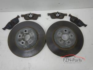 Gebruikte Remschijf + blok voor Landrover Range Rover Evoque (LVJ/LVS) Prijs € 199,00 Inclusief btw aangeboden door FZN Parts