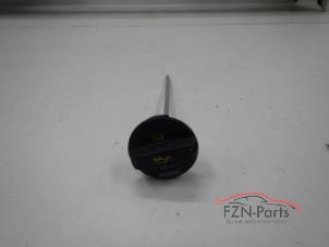 Gebruikte Peilstok Olie Audi R8 Prijs € 45,00 Inclusief btw aangeboden door FZN Parts
